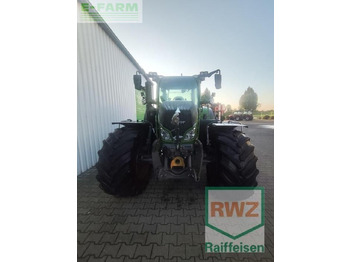 Tractor FENDT 724 Vario
