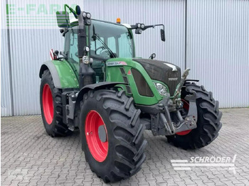 Tractor FENDT 724 Vario