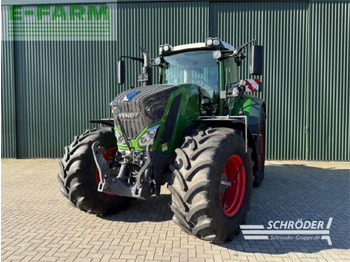 Tractor FENDT 828 Vario