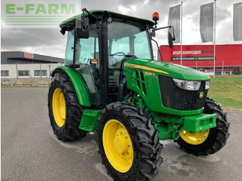 Tractor John Deere 5067E: foto 4