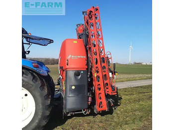 Pulverizador arrastrado KVERNELAND