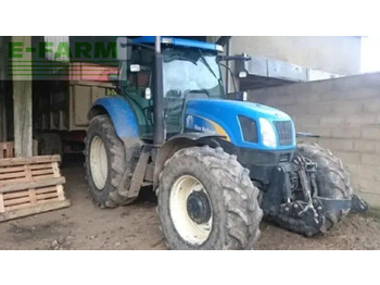 Tractor NEW HOLLAND T6070