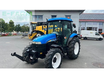 Tractor NEW HOLLAND TD5
