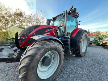 Tractor VALTRA T214