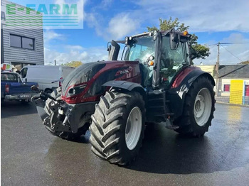 Tractor VALTRA T214