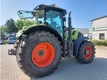 Tractor CLAAS Axion 850