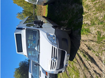 Minibús IVECO Daily