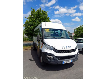 Minibús IVECO Daily