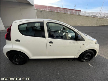 Coche PEUGEOT 107 BE-791-GB: foto 2