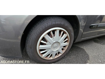 Coche RENAULT CLIO 849BCZ59: foto 4