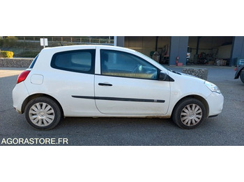 Coche RENAULT