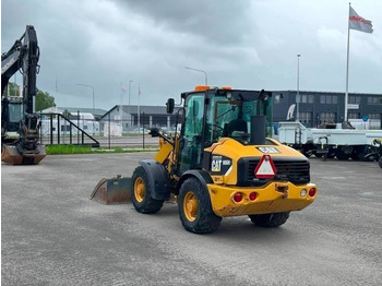 Cargadora de ruedas CATERPILLAR 906H