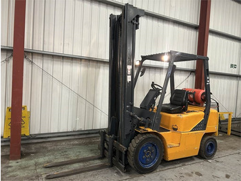 Carretilla elevadora de gas Daewoo G25E-3: foto 2