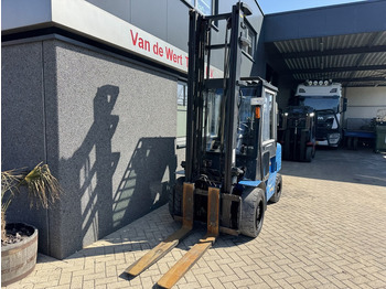 Carretilla elevadora diésel Caterpillar DP35K: foto 4 Carretilla elevadora diésel Caterpillar DP35K: foto 4