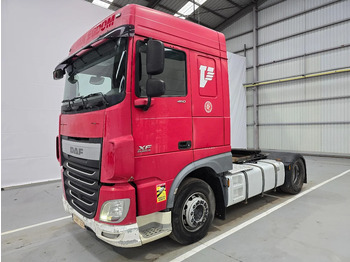 Cabeza tractora DAF XF 106 460