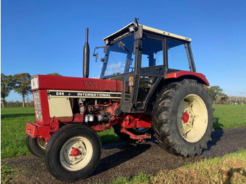 Tractor INTERNATIONAL