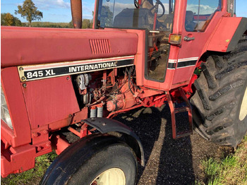 Tractor International 845XL: foto 4 Tractor International 845XL: foto 4