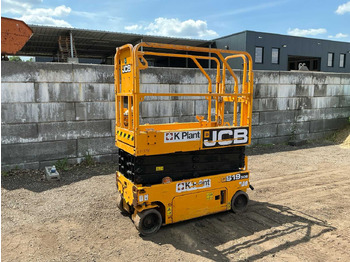Plataforma elevadora JCB S1930E