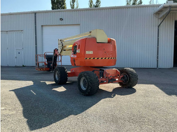 Plataforma elevadora JLG