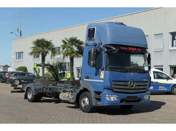 Camión chasis MERCEDES-BENZ Atego 918