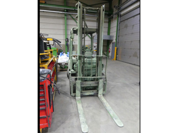 Carretilla elevadora eléctrica Chariot élévateur Toyota: foto 2