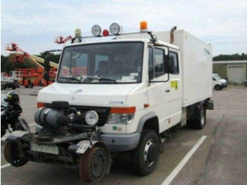 Camión caja cerrada MERCEDES-BENZ Vario
