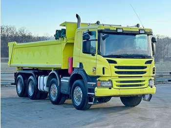 Camión volquete SCANIA P 400