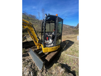 Miniexcavadora Komatsu PC24 MR-5 gravemaskin m/ pusseskuffe, rototilt, smalskuffe, graveskuffe og klype: foto 4 Miniexcavadora Komatsu PC24 MR-5 gravemaskin m/ pusseskuffe, rototilt, smalskuffe, graveskuffe og klype: foto 4