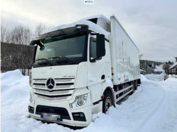 Camión caja cerrada MERCEDES-BENZ Actros 2551