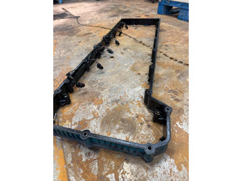 Motor y piezas para Camión VOLVO TOP COVER 22198737: foto 2 Motor y piezas para Camión VOLVO TOP COVER 22198737: foto 2