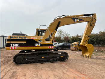 Excavadora de cadenas CATERPILLAR 320BL