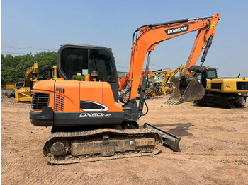 Excavadora de cadenas DOOSAN DX60