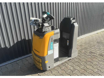 Remolcadora JUNGHEINRICH