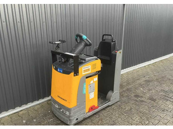 Remolcadora JUNGHEINRICH