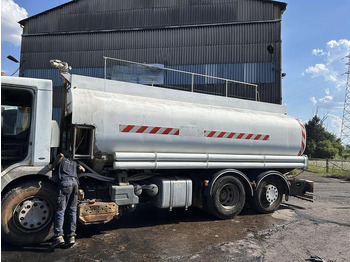 Camión cisterna Renault 320: foto 5 Camión cisterna Renault 320: foto 5