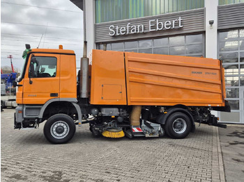 Barredora vial Mercedes-Benz Actros 2032 A 4x4 Bucher STKF 9500 Airport 30x: foto 5