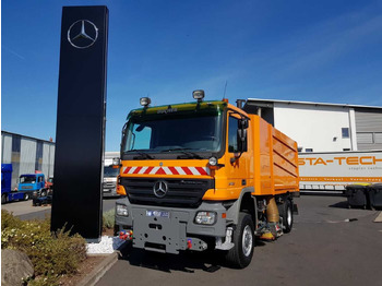 Leasing de  Mercedes-Benz Actros 2032 A 4x4 Bucher STKF 9500 Airport Mercedes-Benz Actros 2032 A 4x4 Bucher STKF 9500 Airport: foto 1 Leasing de  Mercedes-Benz Actros 2032 A 4x4 Bucher STKF 9500 Airport Mercedes-Benz Actros 2032 A 4x4 Bucher STKF 9500 Airport: foto 1