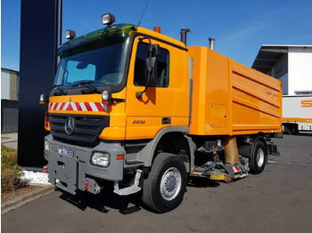Leasing de  Mercedes-Benz Actros 2032 A 4x4 Bucher STKF 9500 Airport Mercedes-Benz Actros 2032 A 4x4 Bucher STKF 9500 Airport: foto 3 Leasing de  Mercedes-Benz Actros 2032 A 4x4 Bucher STKF 9500 Airport Mercedes-Benz Actros 2032 A 4x4 Bucher STKF 9500 Airport: foto 3
