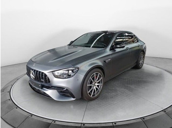 Sedan MERCEDES-BENZ