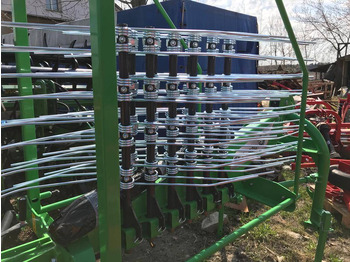 Henificadora Inter-Tech rotary rake 4,2m: foto 2 Henificadora Inter-Tech rotary rake 4,2m: foto 2