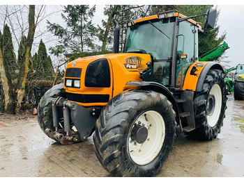 Tractor Renault Ares 826 RZ: foto 2
