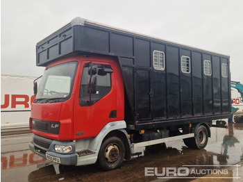 Camión transporte de ganado DAF LF 45 130