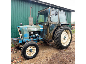 Tractor FORD