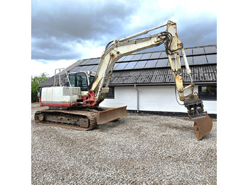 Excavadora de cadenas TAKEUCHI