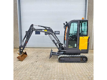 Miniexcavadora VOLVO EC20E