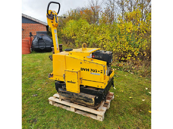 Mini compactadora WEBER