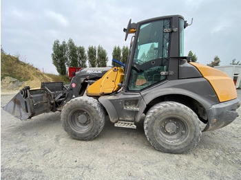 Cargadora de ruedas MECALAC