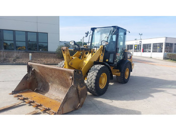 Cargadora de ruedas CATERPILLAR 906M