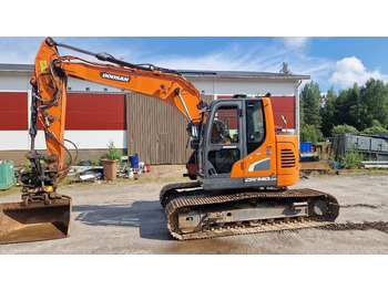 Excavadora de cadenas DOOSAN DX140