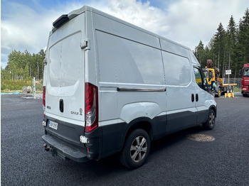 Leasing de Iveco Daily 35S13 10m3  Iveco Daily 35S13 10m3: foto 3